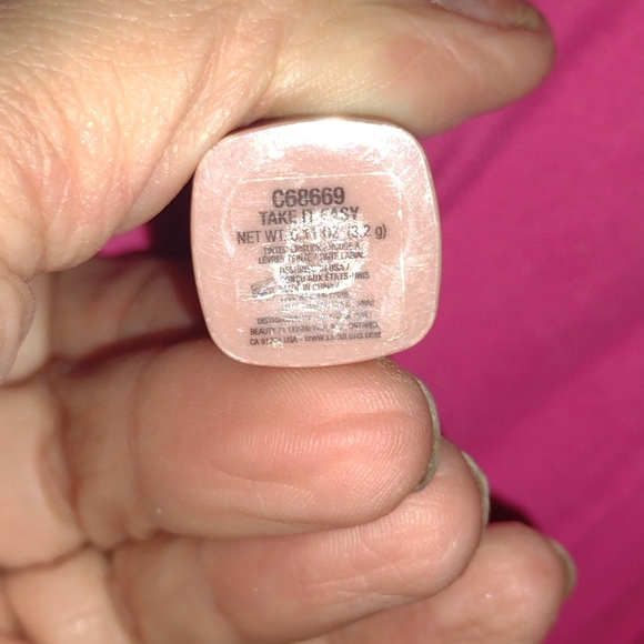 L.A. Colors Hydrating Lipstick Vitamin E & Aloe Vera C68669 Take It Easy - Picture 4 of 5